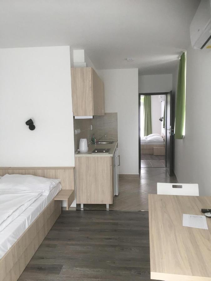 Apartmanhotel Baraton*** Balatonfured Exterior photo